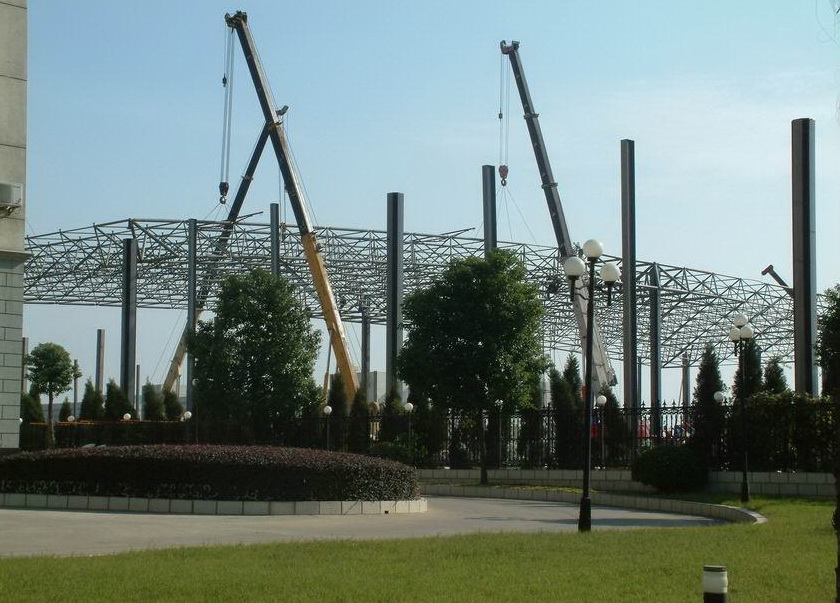 佳木斯加油站罩棚网架